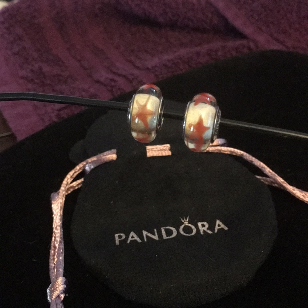 Authentic retired Pandora charm - Picture 3 of 4